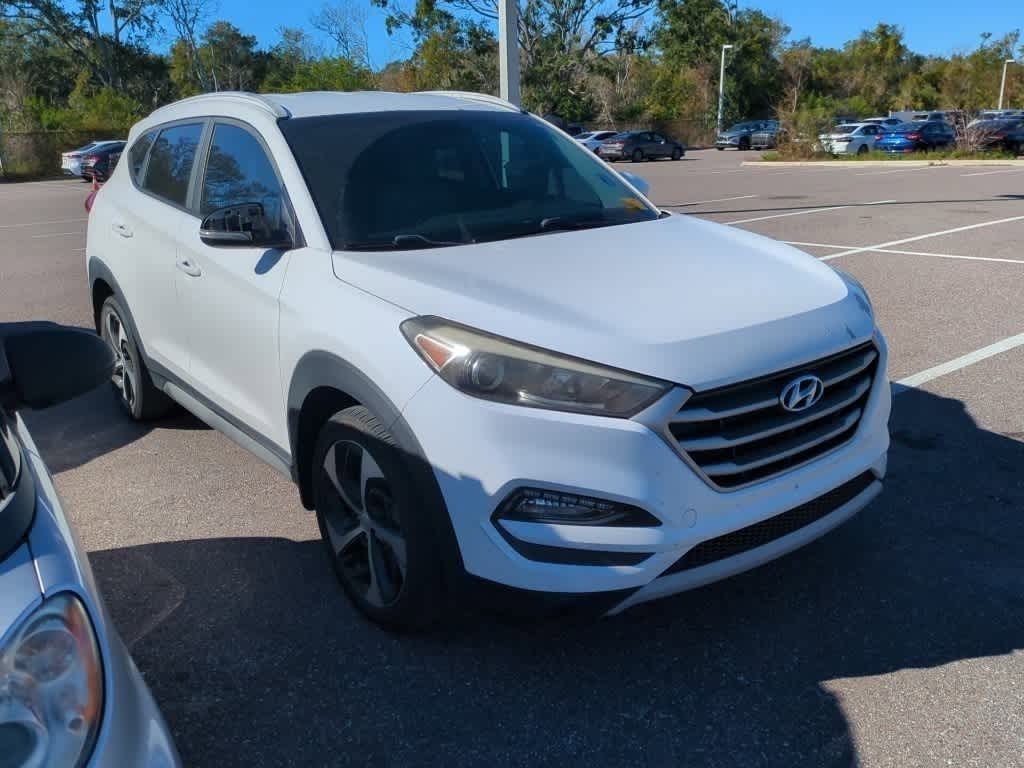 Thumbnail: 2017 Hyundai Tucson - 4
