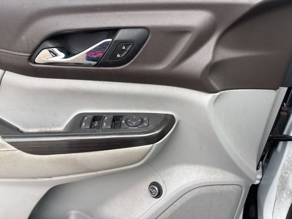 Thumbnail: 2020 GMC Acadia - 10