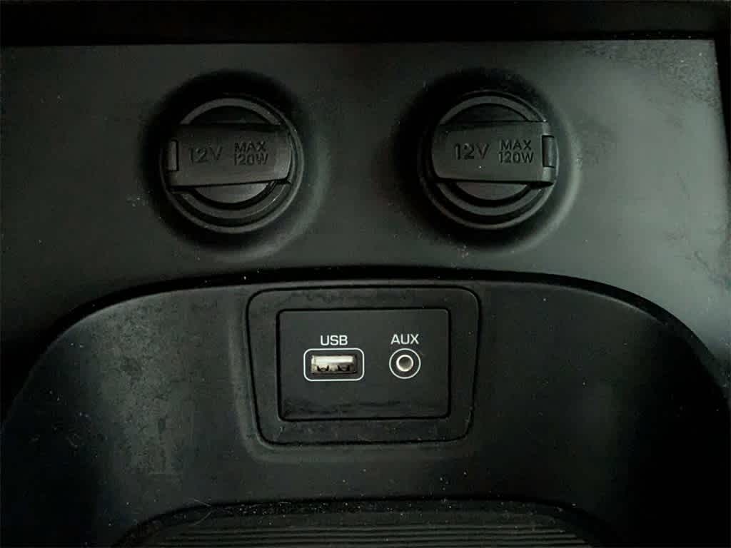 Thumbnail: 2017 Hyundai Santa Fe - 25