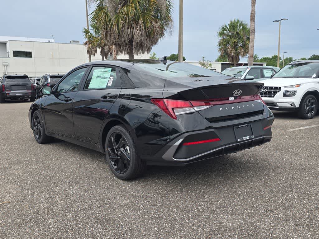 Thumbnail: 2026 Hyundai Elantra - 4