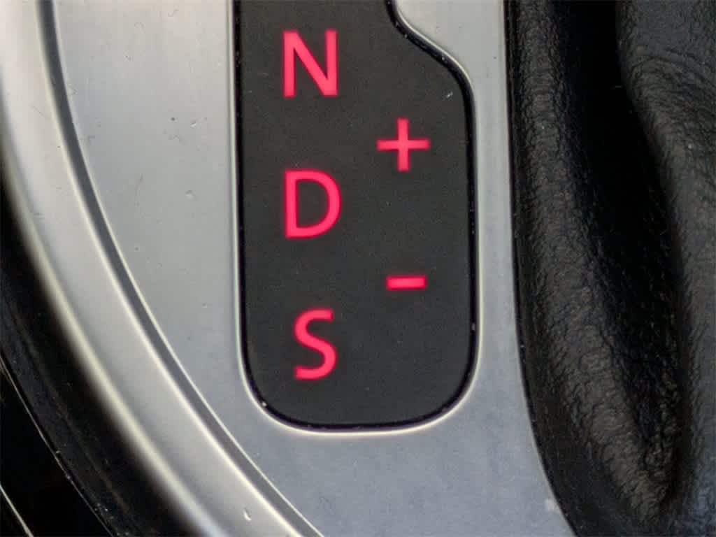 Thumbnail: 2019 Volkswagen Beetle - 23