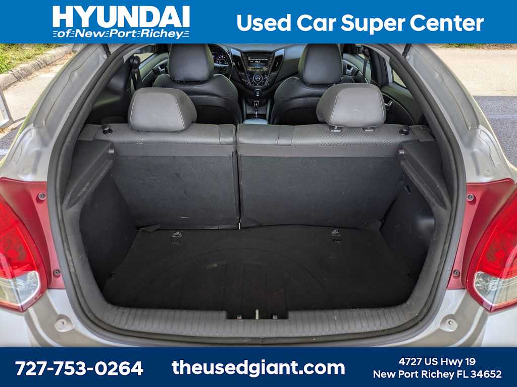 Thumbnail: 2013 Hyundai Veloster - 12