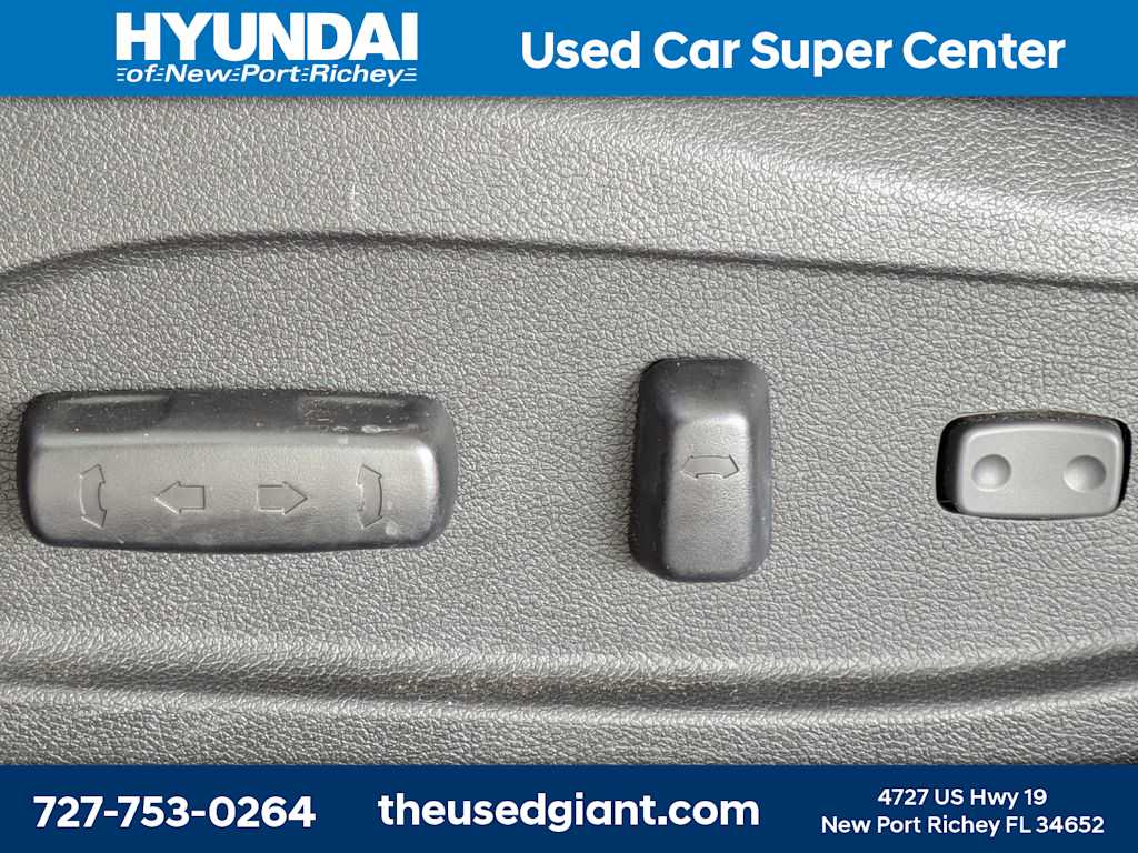 Thumbnail: 2014 Hyundai Sonata - 19