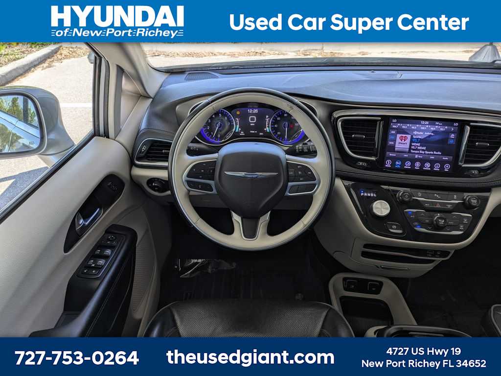 Thumbnail: 2018 Chrysler Pacifica - 27