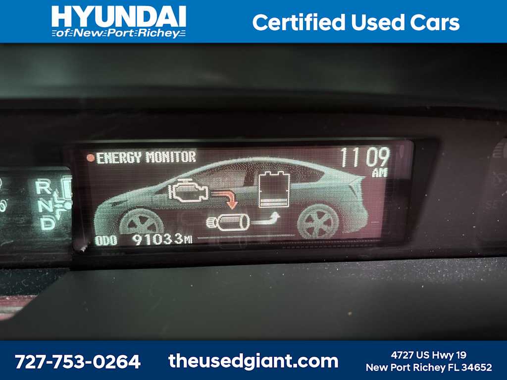 Thumbnail: 2015 Toyota Prius - 33