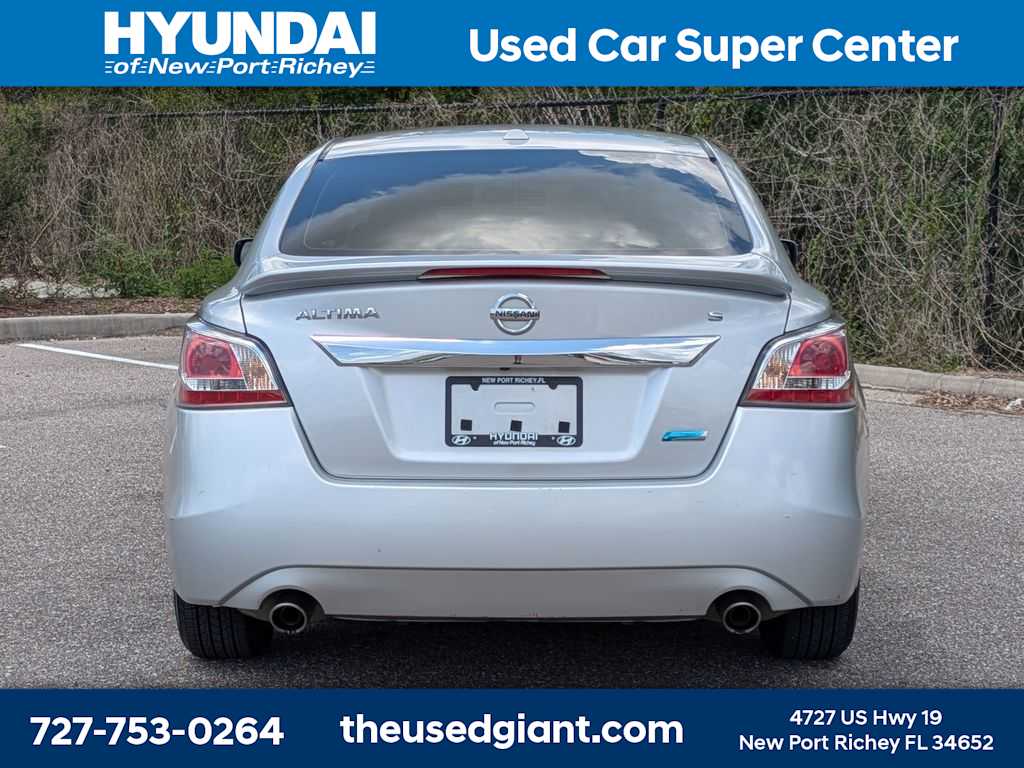 Thumbnail: 2014 Nissan Altima - 4