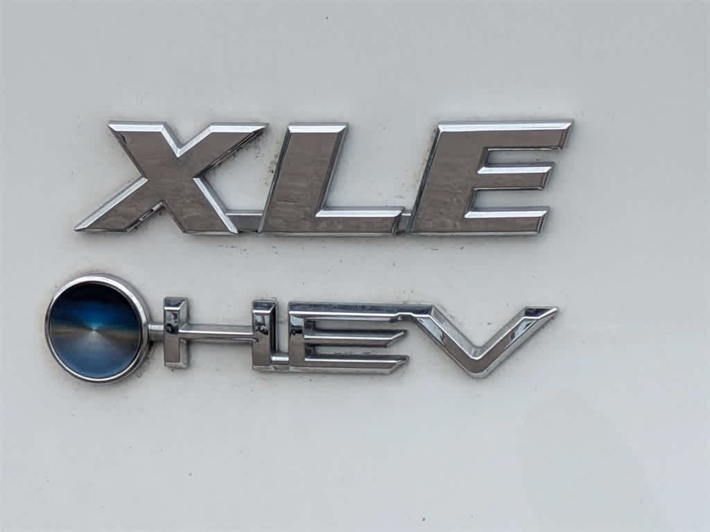 Thumbnail: 2025 Toyota RAV4 - 13