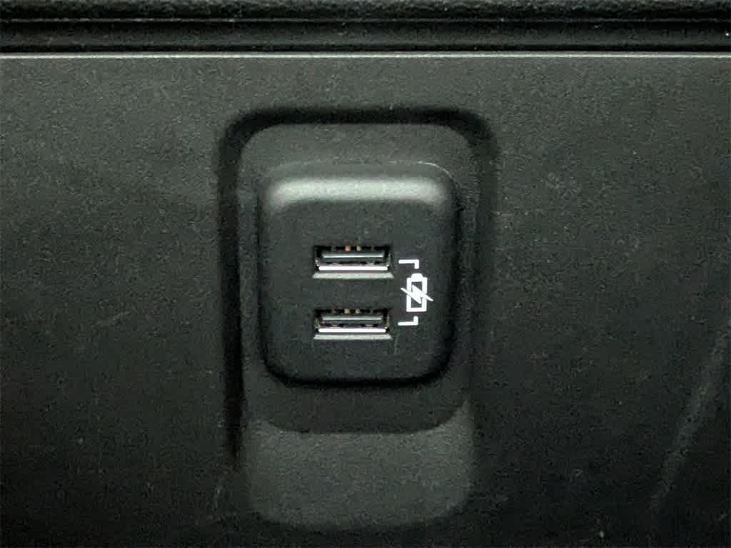 Thumbnail: 2019 Chevrolet Traverse - 19