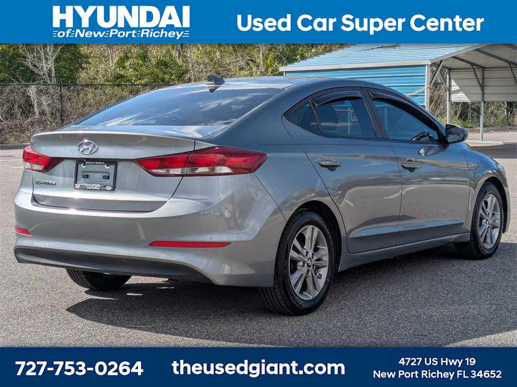 Thumbnail: 2017 Hyundai Elantra - 5