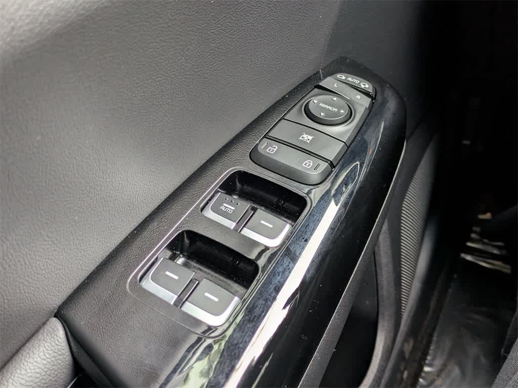 Thumbnail: 2022 Kia Sportage - 29