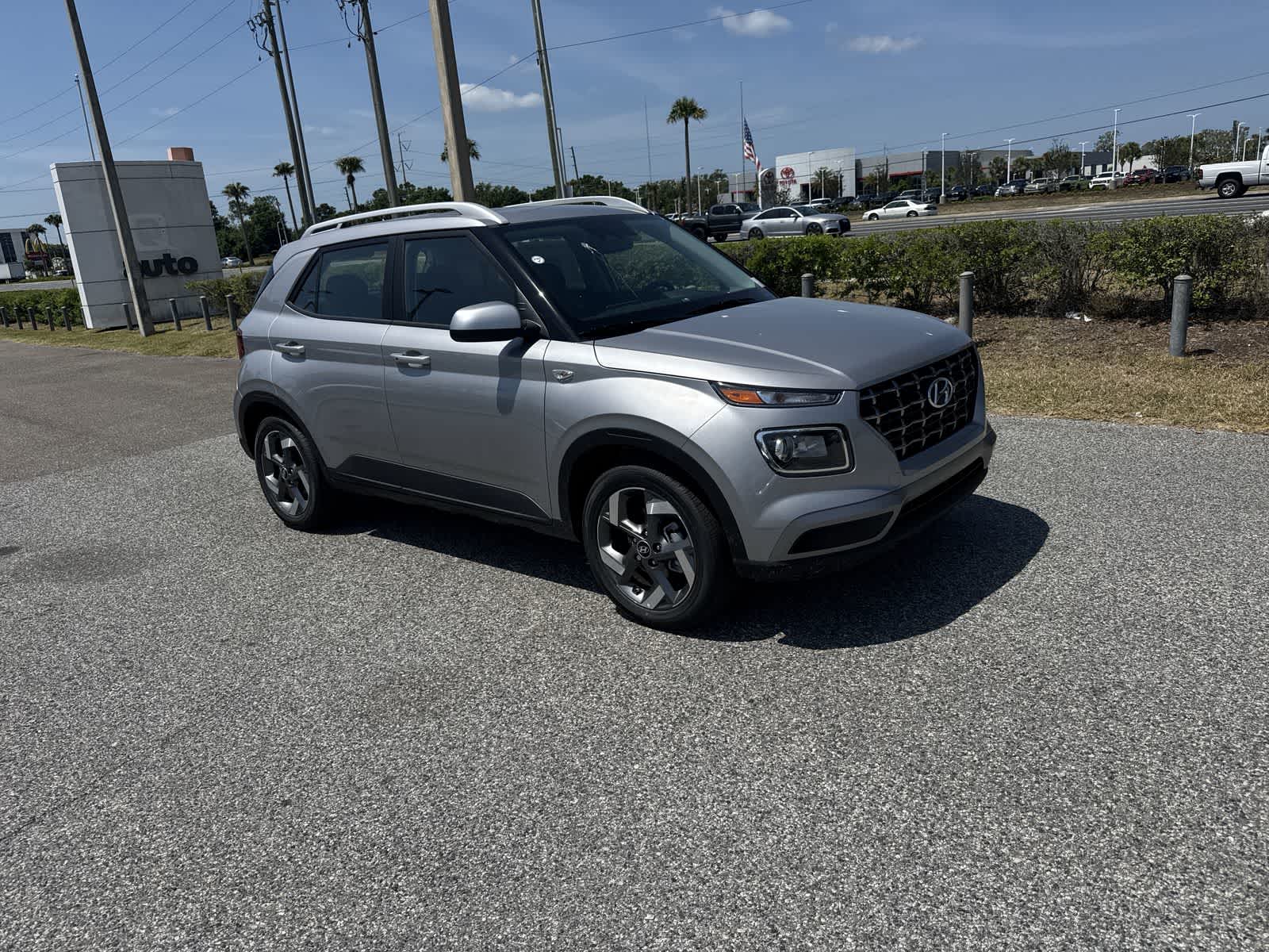 2025 Hyundai Venue SEL 8