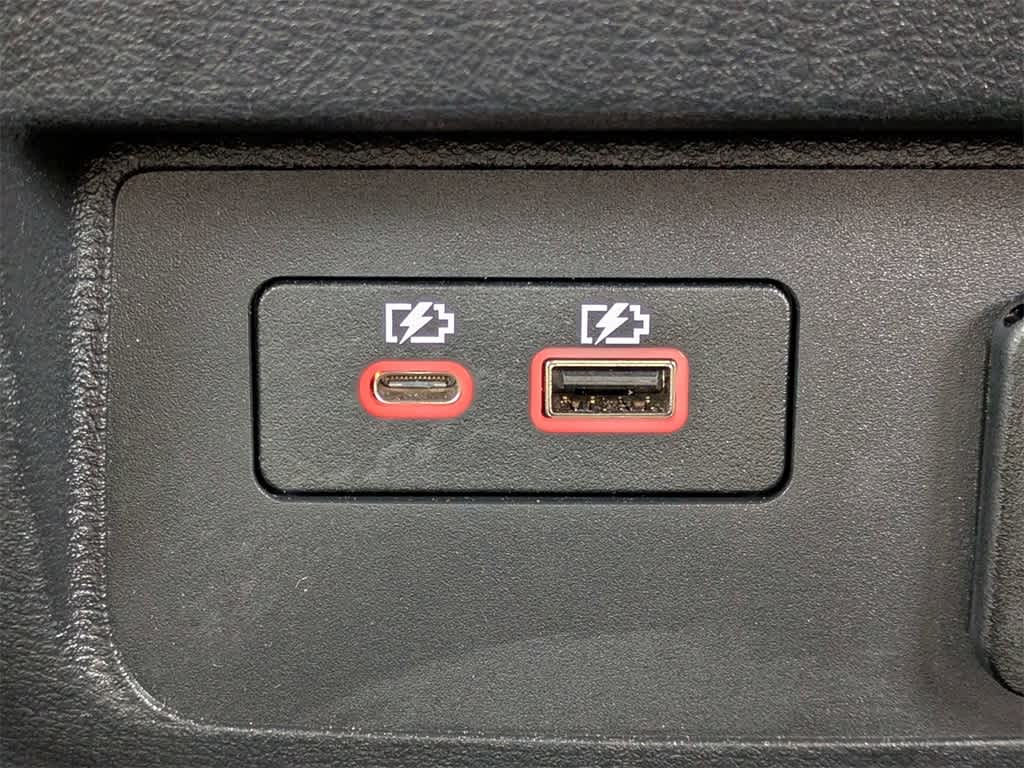 Thumbnail: 2022 Nissan Frontier - 16