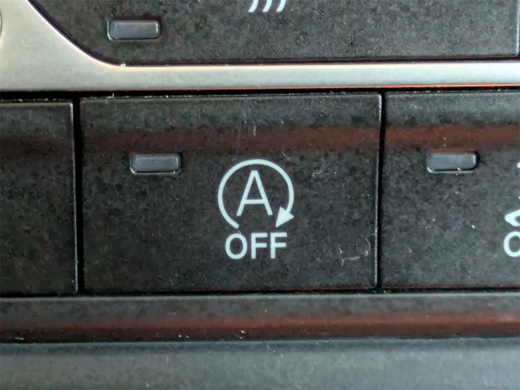 Thumbnail: 2021 Jeep Wrangler - 23