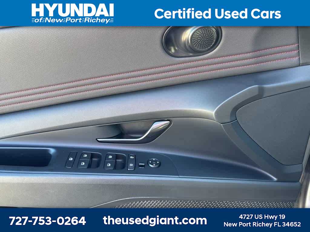 Thumbnail: 2022 Hyundai Elantra - 12