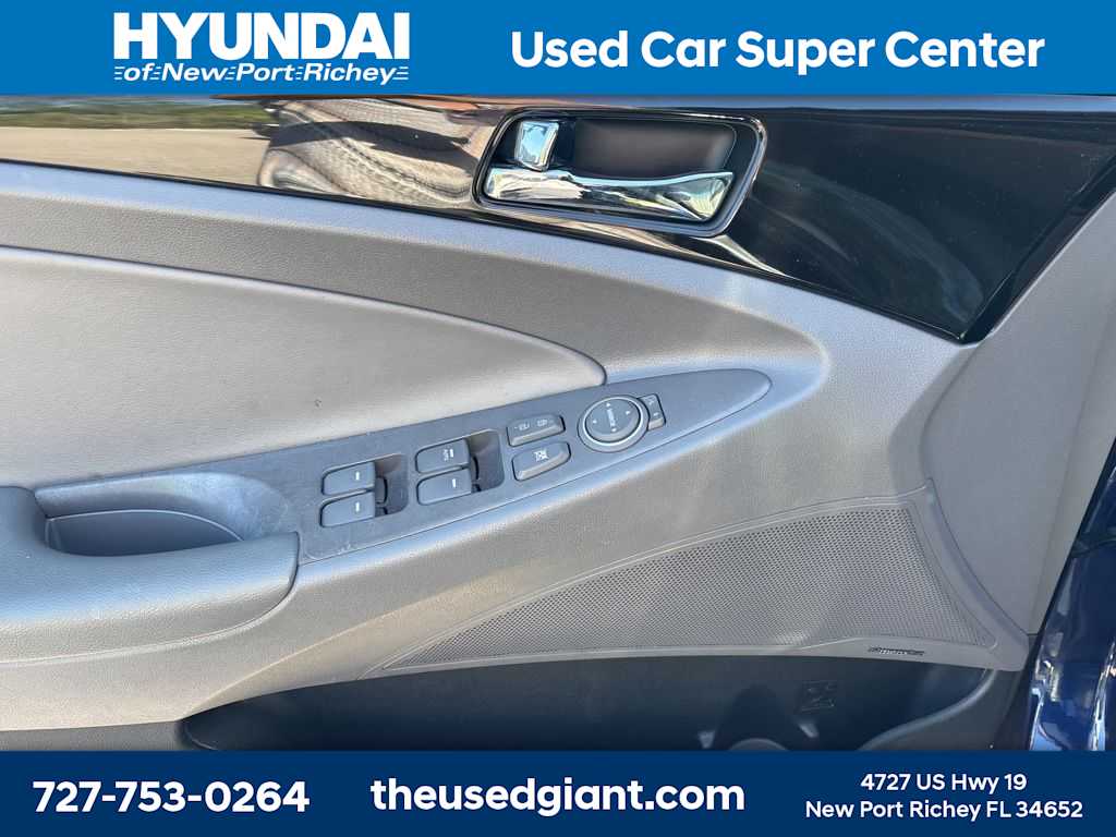 Thumbnail: 2014 Hyundai Sonata - 11