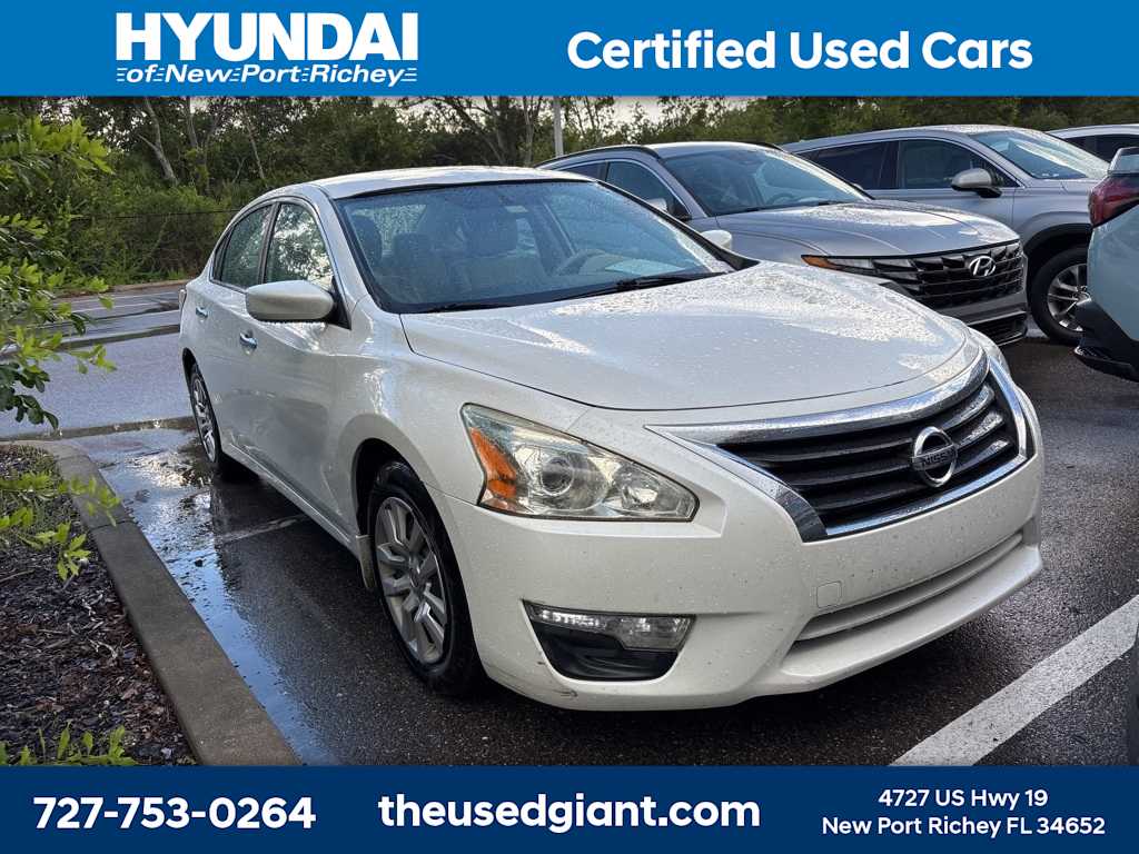 2015 Nissan Altima S 4