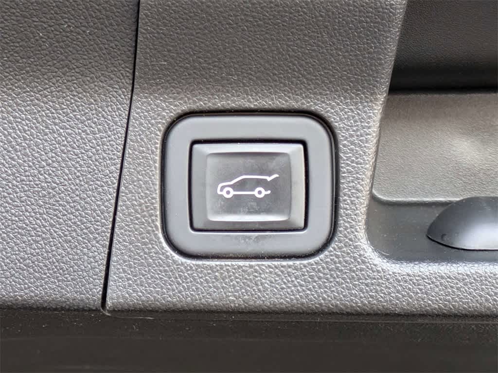 Thumbnail: 2023 GMC Acadia - 14