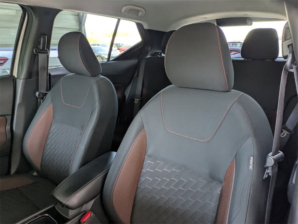 Thumbnail: 2021 Nissan Kicks - 7