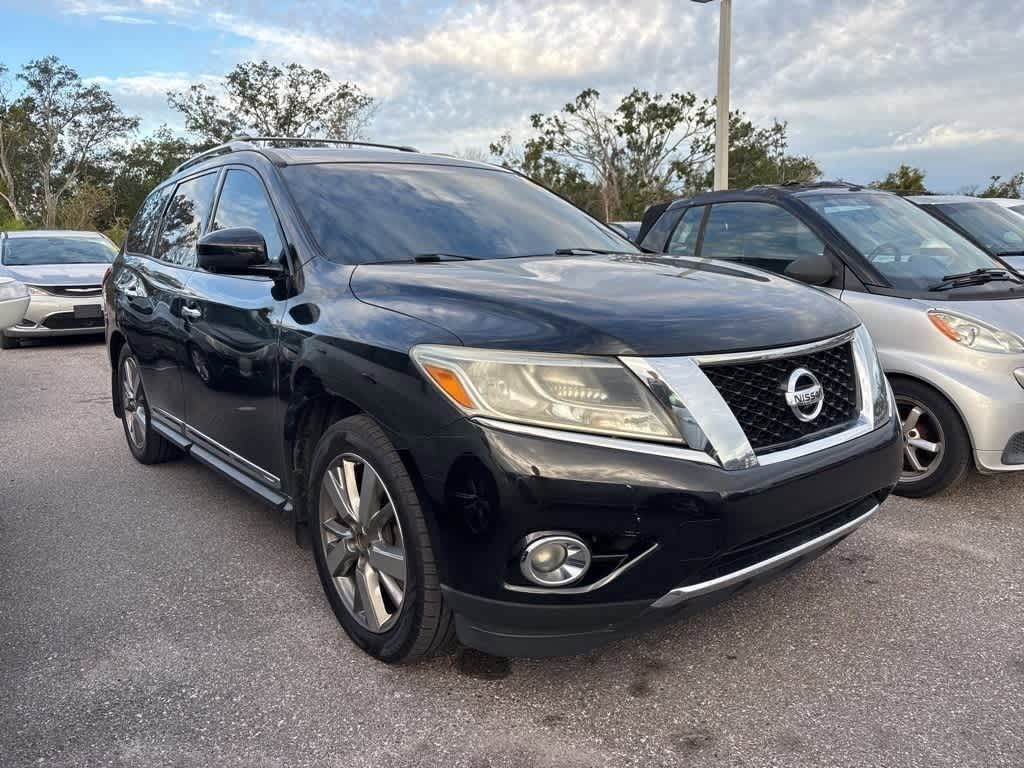 Thumbnail: 2015 Nissan Pathfinder - 4