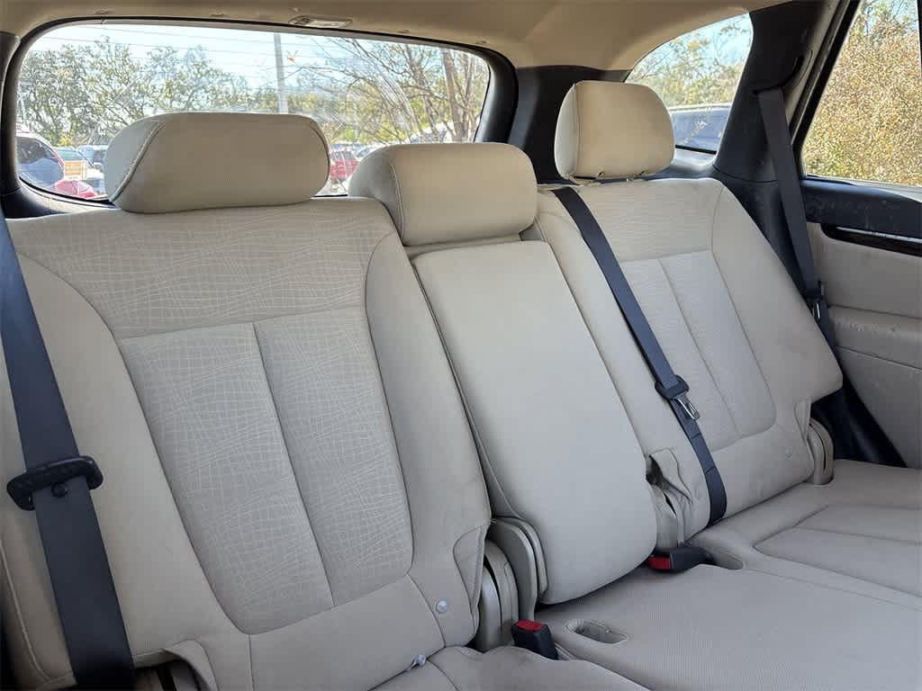 Thumbnail: 2010 Hyundai Santa Fe - 8