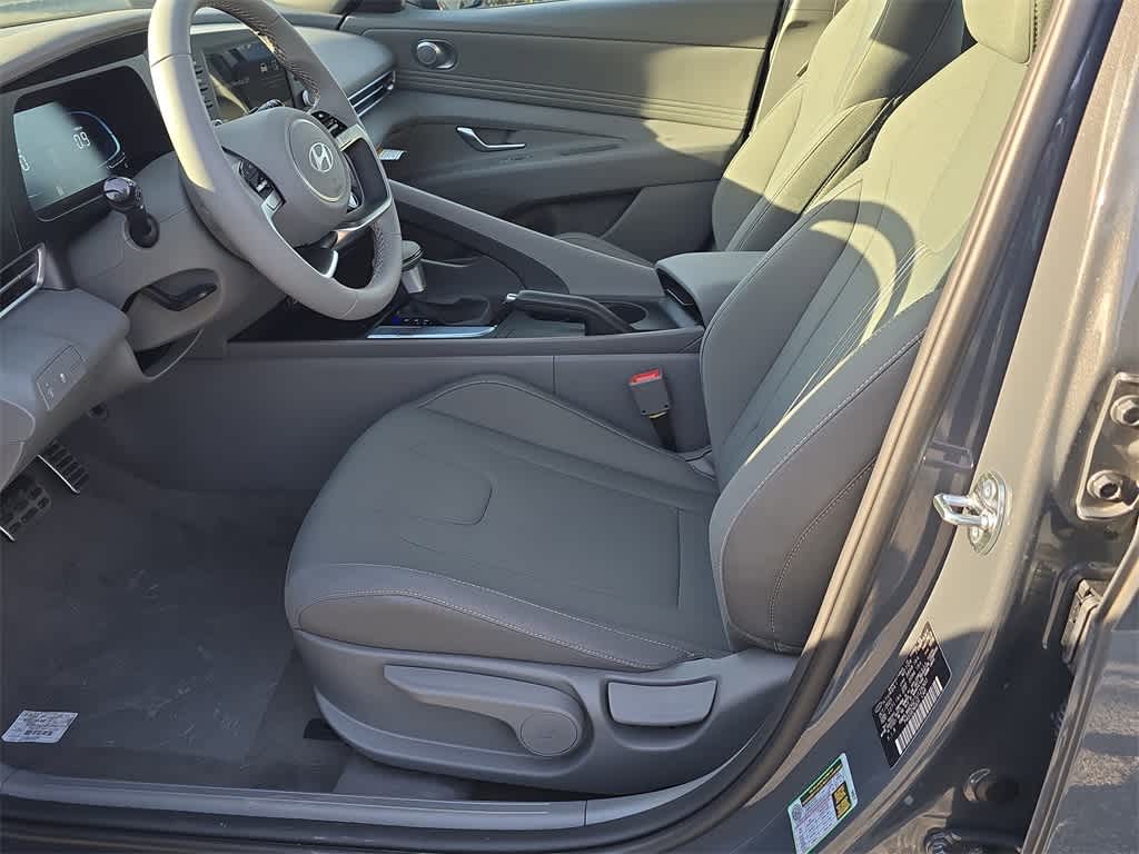 Thumbnail: 2026 Hyundai Elantra - 15