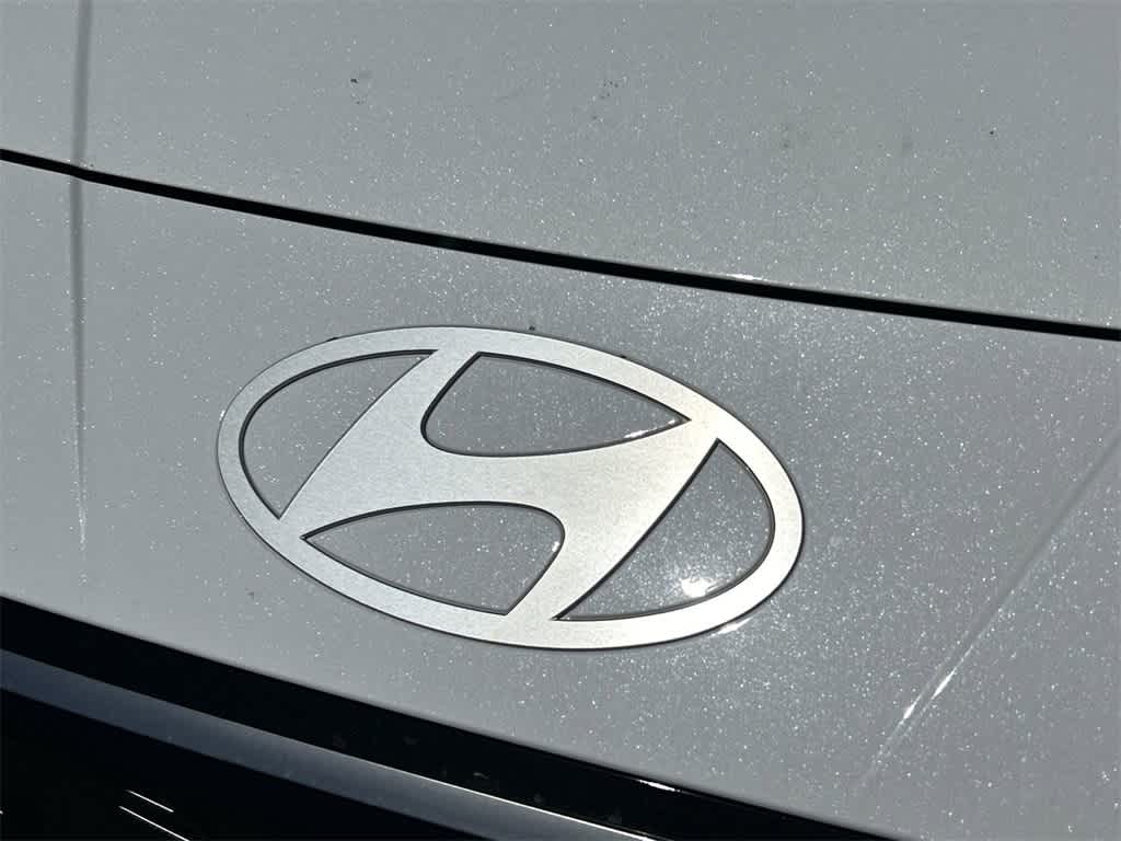 Thumbnail: 2025 Hyundai Elantra - 10