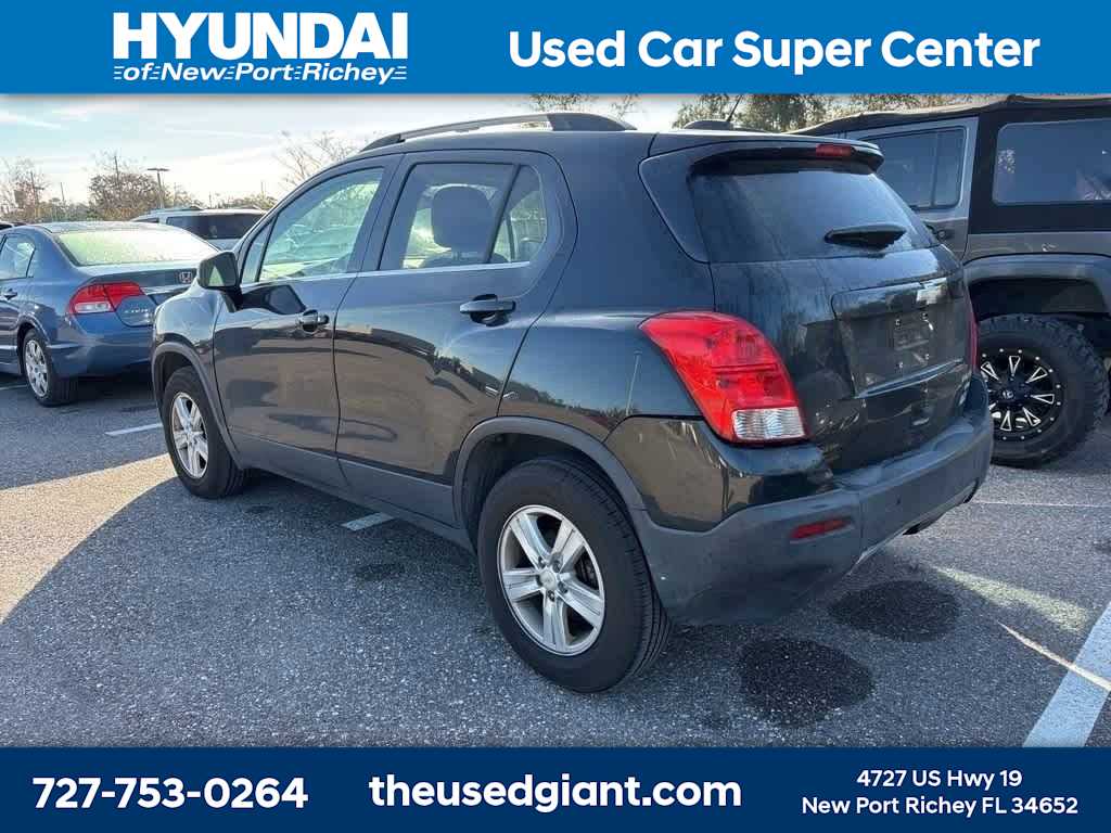 Thumbnail: 2016 Chevrolet Trax - 2