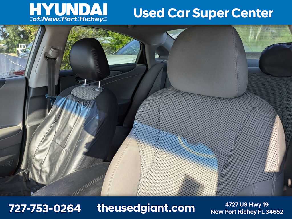 Thumbnail: 2011 Hyundai Sonata - 3