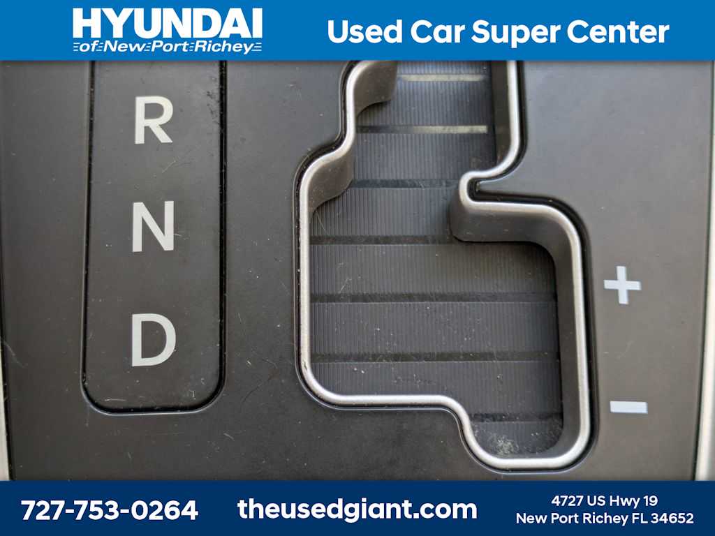 Thumbnail: 2014 Hyundai Accent - 21