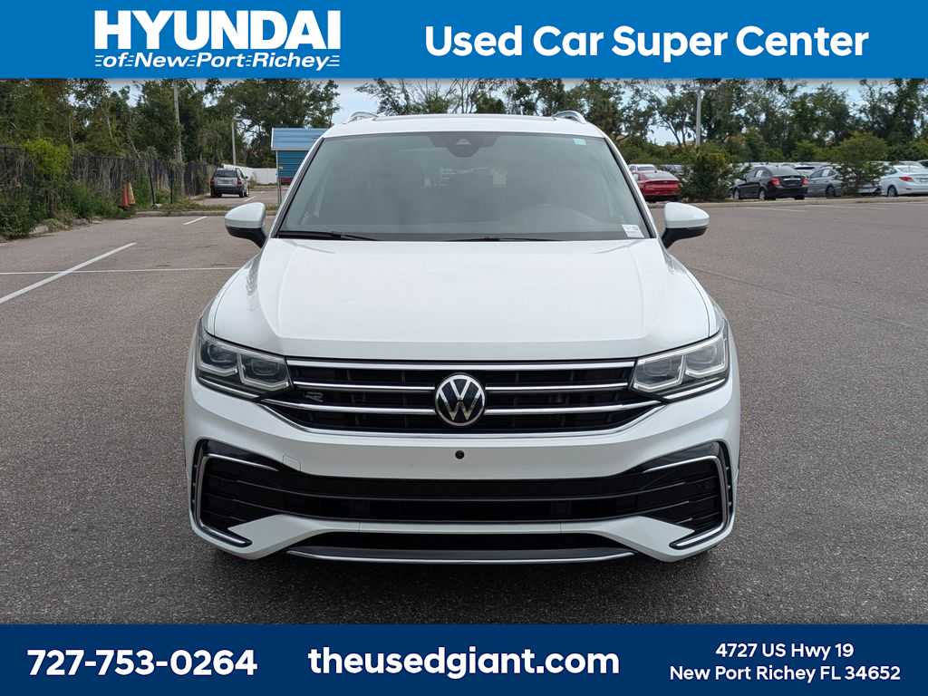 Thumbnail: 2023 Volkswagen Tiguan - 8