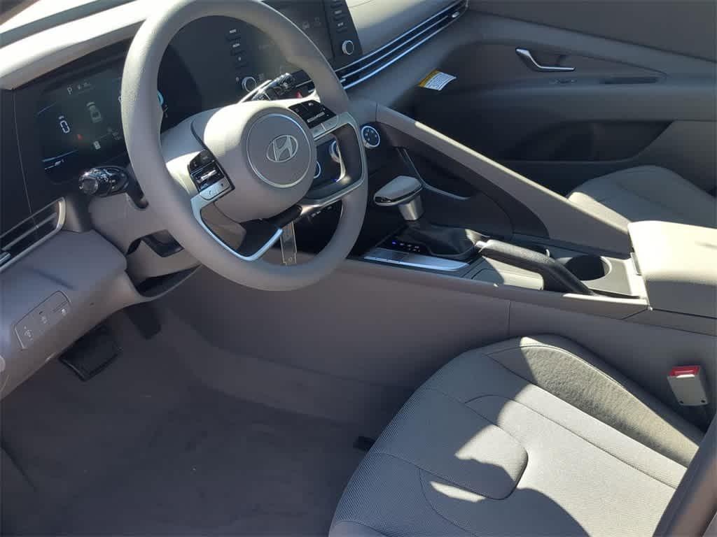 Thumbnail: 2026 Hyundai Elantra - 13