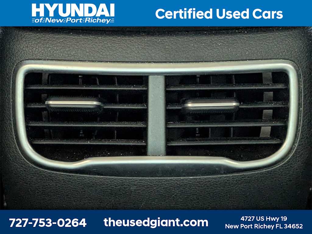 Thumbnail: 2023 Hyundai Santa Fe - 16