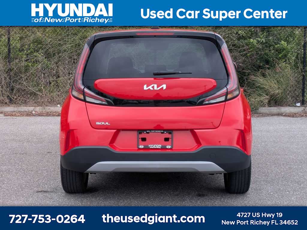 Thumbnail: 2023 Kia Soul - 4