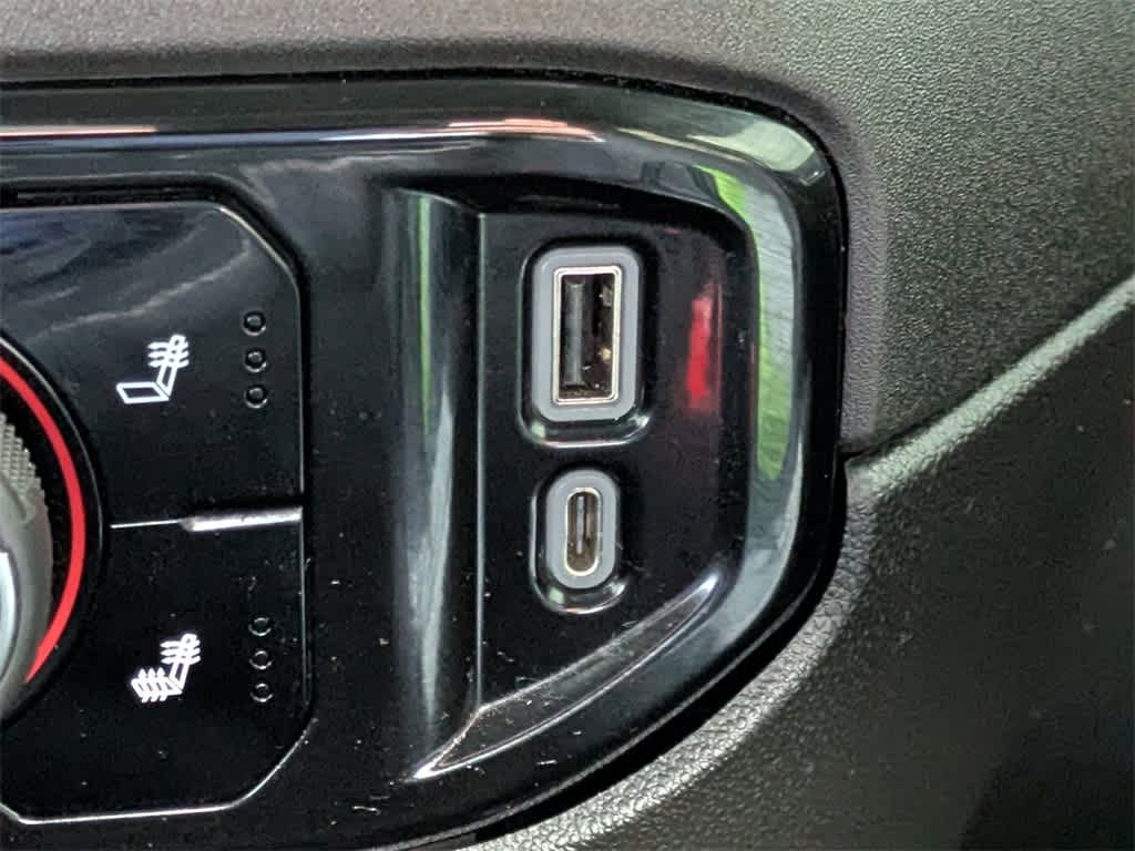 Thumbnail: 2022 Chevrolet Silverado 1500 - 28