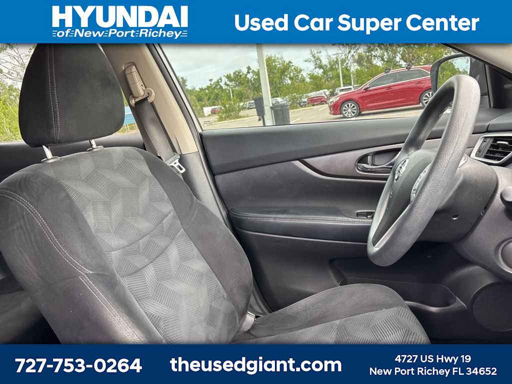 Thumbnail: 2015 Nissan Rogue - 8