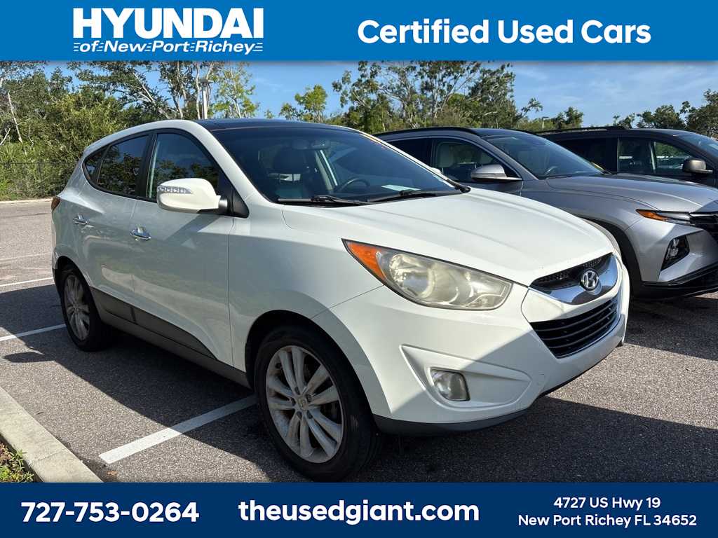 Thumbnail: 2013 Hyundai Tucson - 4
