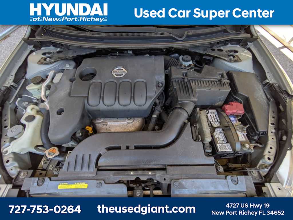 Thumbnail: 2012 Nissan Altima - 13