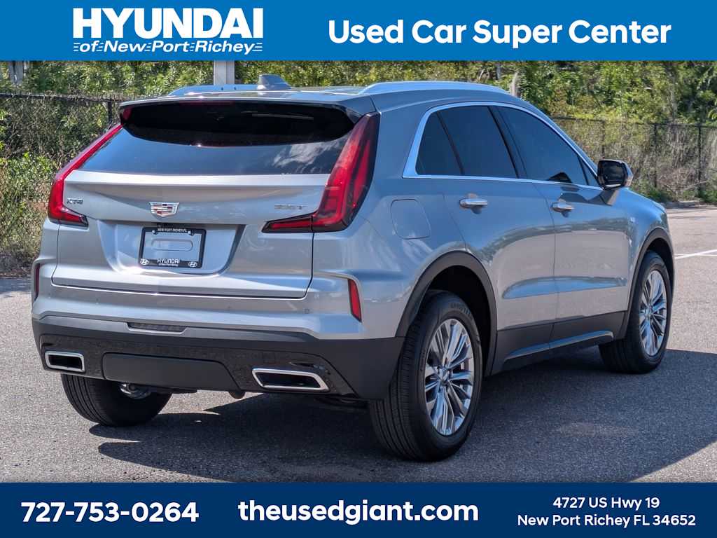 Thumbnail: 2024 Cadillac XT4 - 5