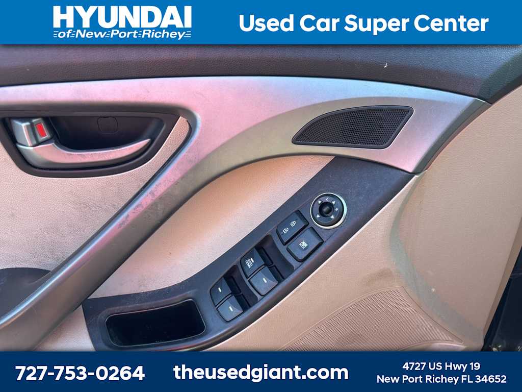 Thumbnail: 2015 Hyundai Elantra - 9