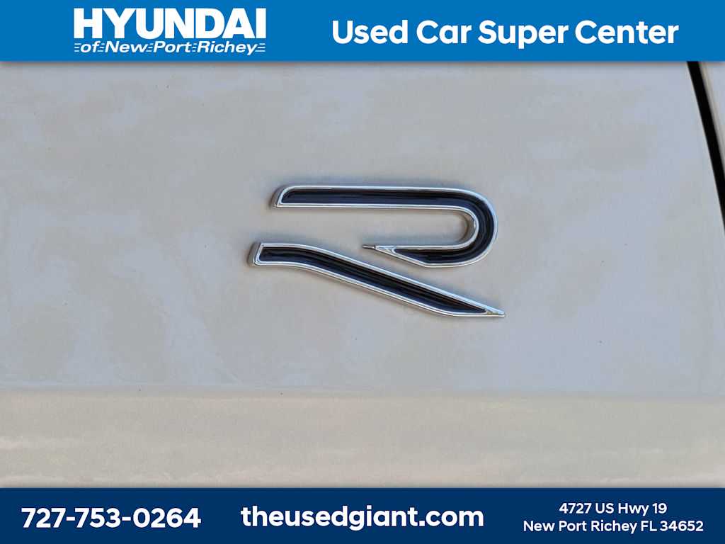 Thumbnail: 2025 Volkswagen Tiguan - 14