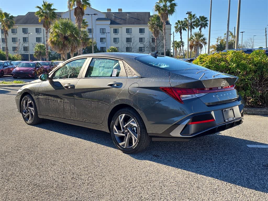 Thumbnail: 2026 Hyundai Elantra - 4