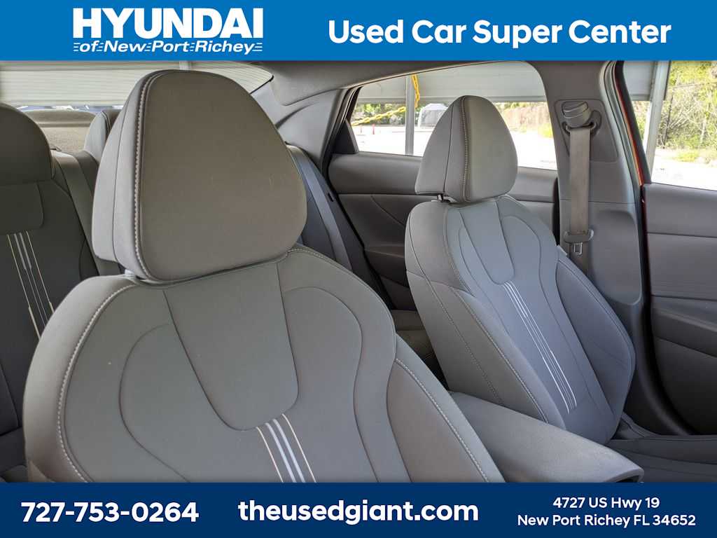 Thumbnail: 2024 Hyundai Elantra - 6