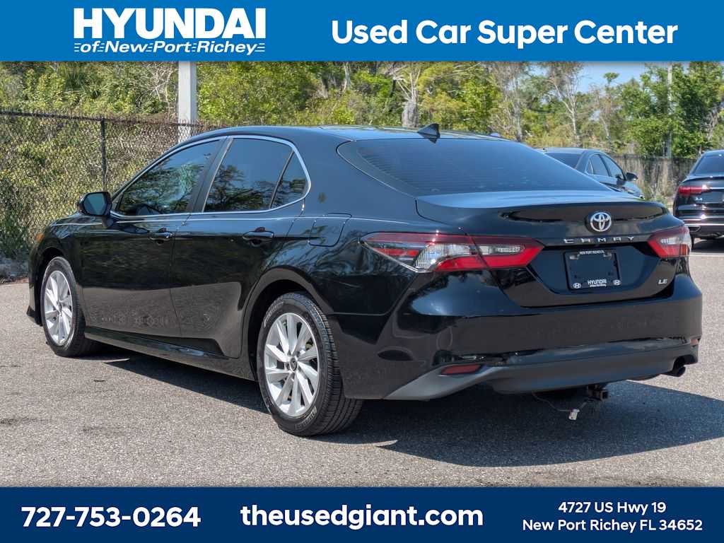 Thumbnail: 2022 Toyota Camry - 3