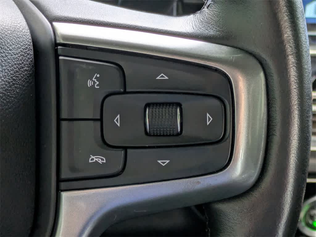 Thumbnail: 2022 Chevrolet Silverado 1500 - 32