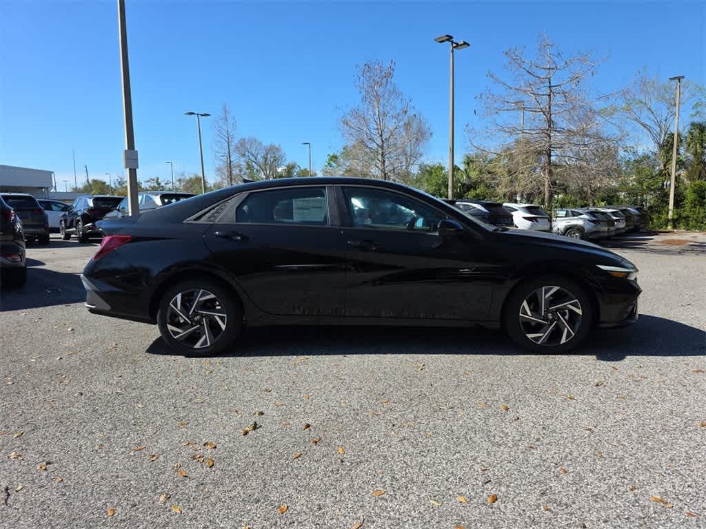 Thumbnail: 2025 Hyundai Elantra - 6