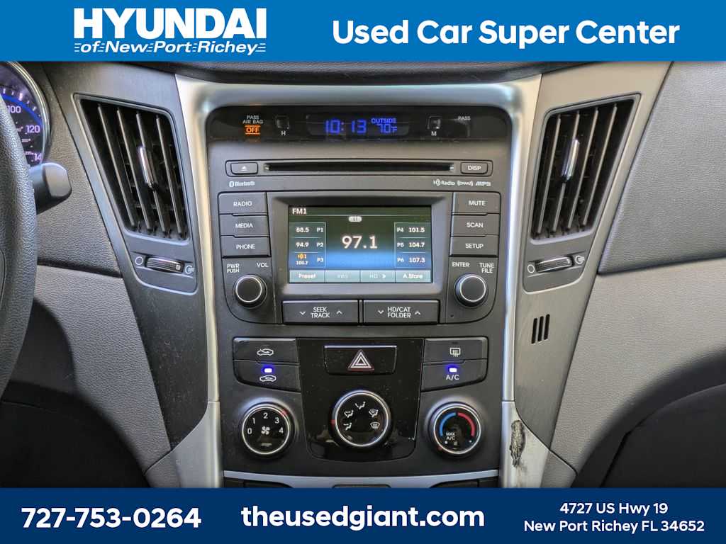 Thumbnail: 2014 Hyundai Sonata - 17