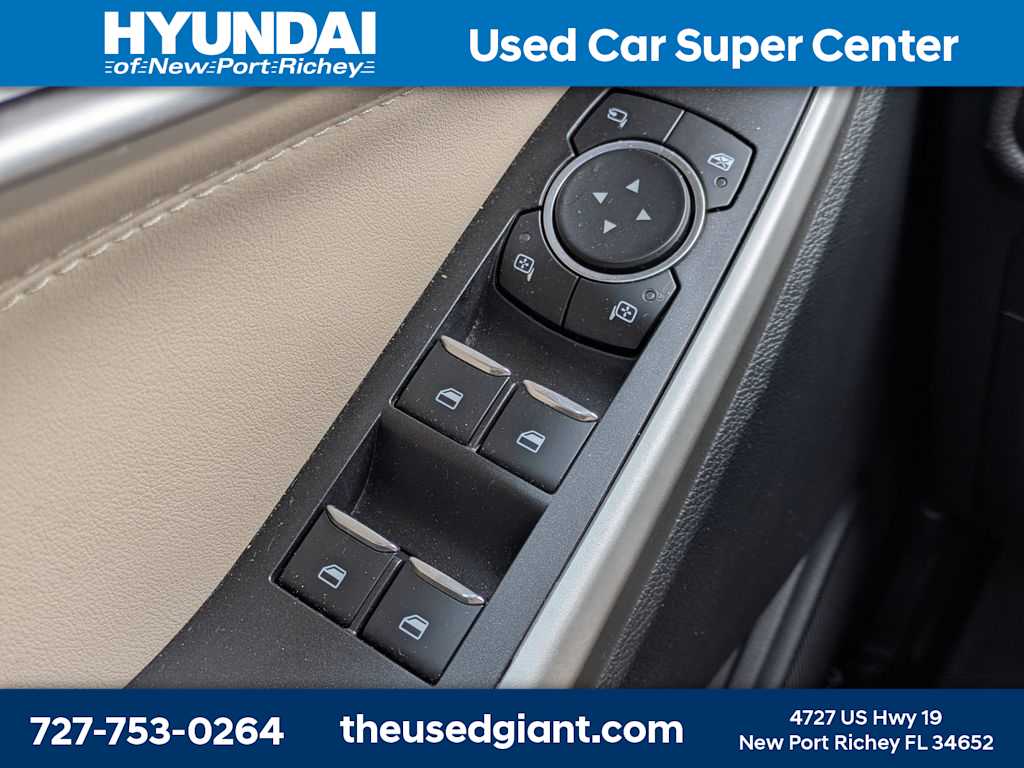 Thumbnail: 2021 Ford Explorer - 38