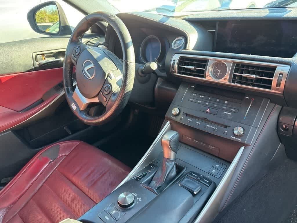 Thumbnail: 2016 Lexus IS - 7