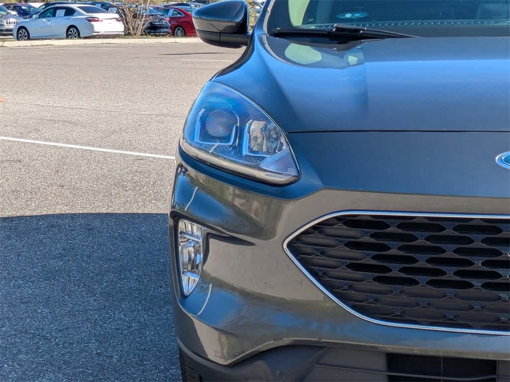 Thumbnail: 2020 Ford Escape - 9