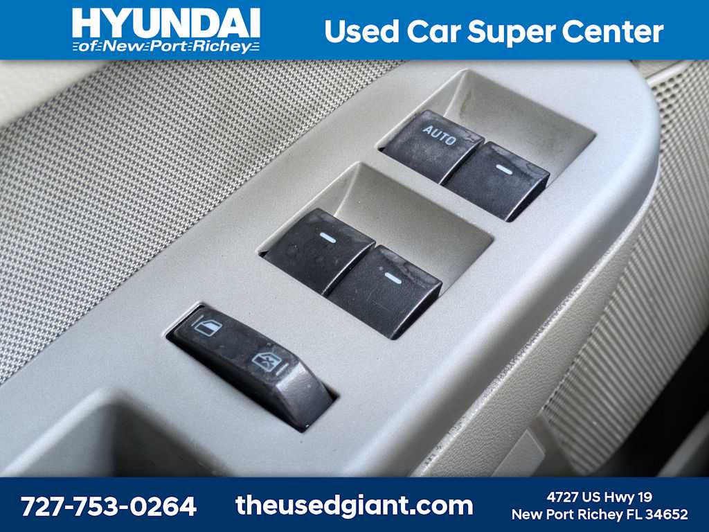 Thumbnail: 2012 Ford Escape - 27